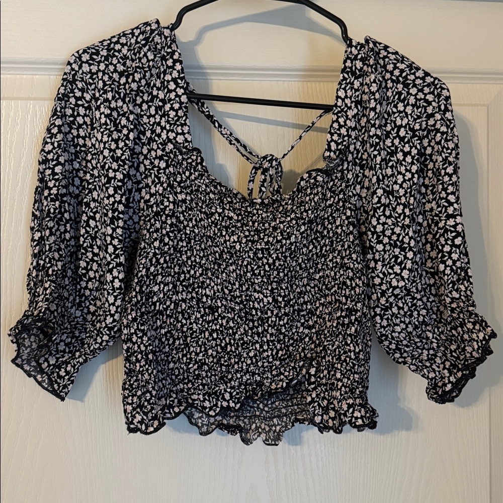 Floral Smocked Puff Sleeve Top